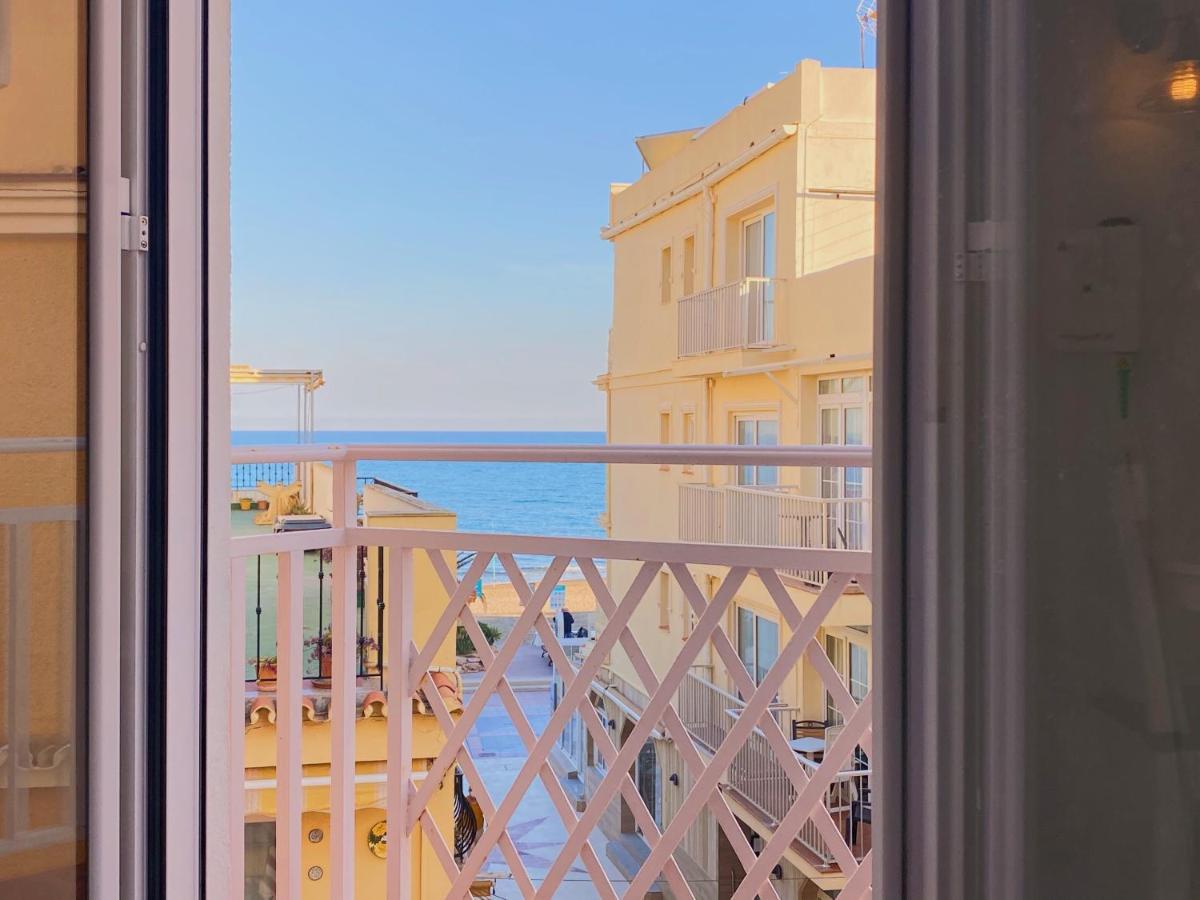 Alojamiento En La Carihuela-Costa Del Sol Τορρεμολίνος Εξωτερικό φωτογραφία
