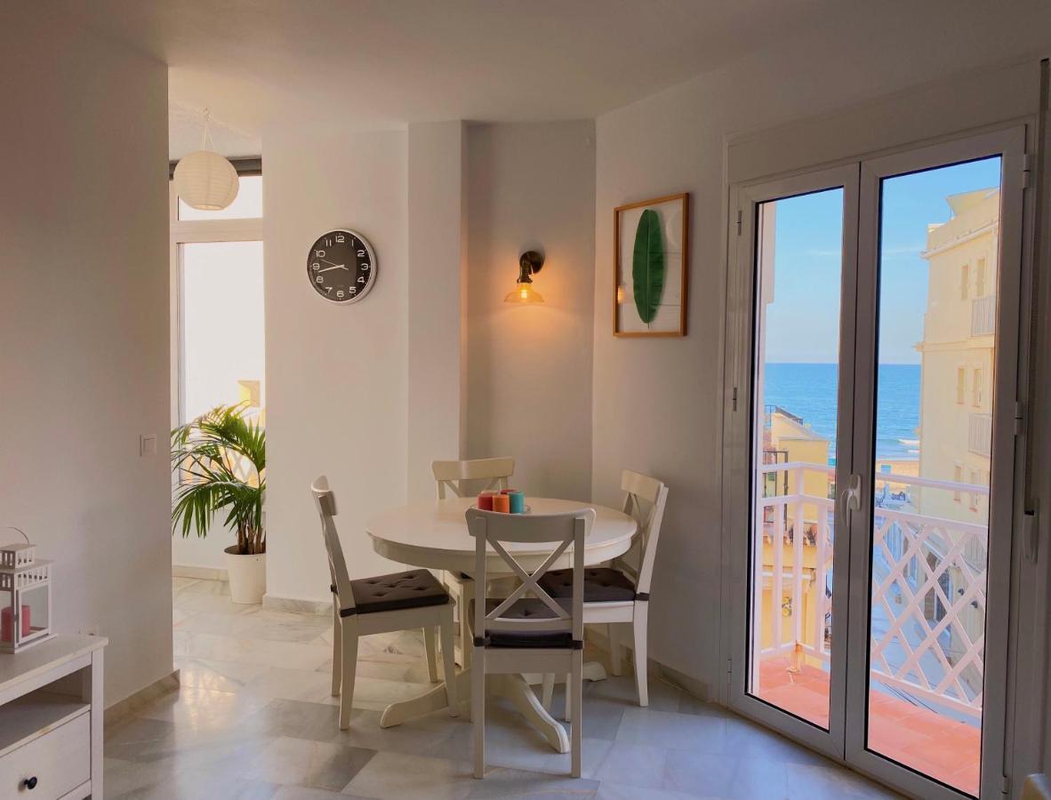 Alojamiento En La Carihuela-Costa Del Sol Τορρεμολίνος Εξωτερικό φωτογραφία